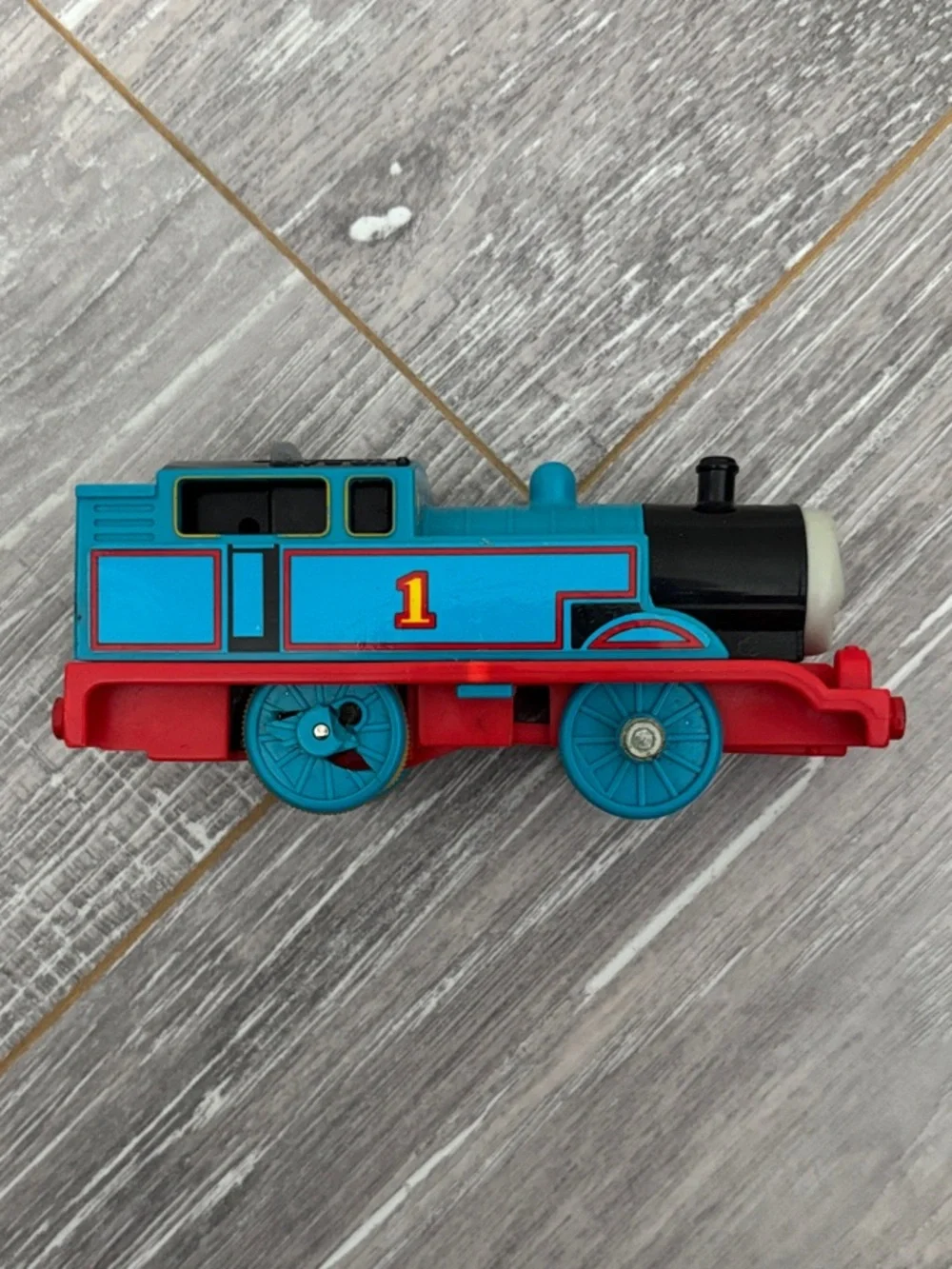 Motorized TOMY Thomas 1992 - WORKS!